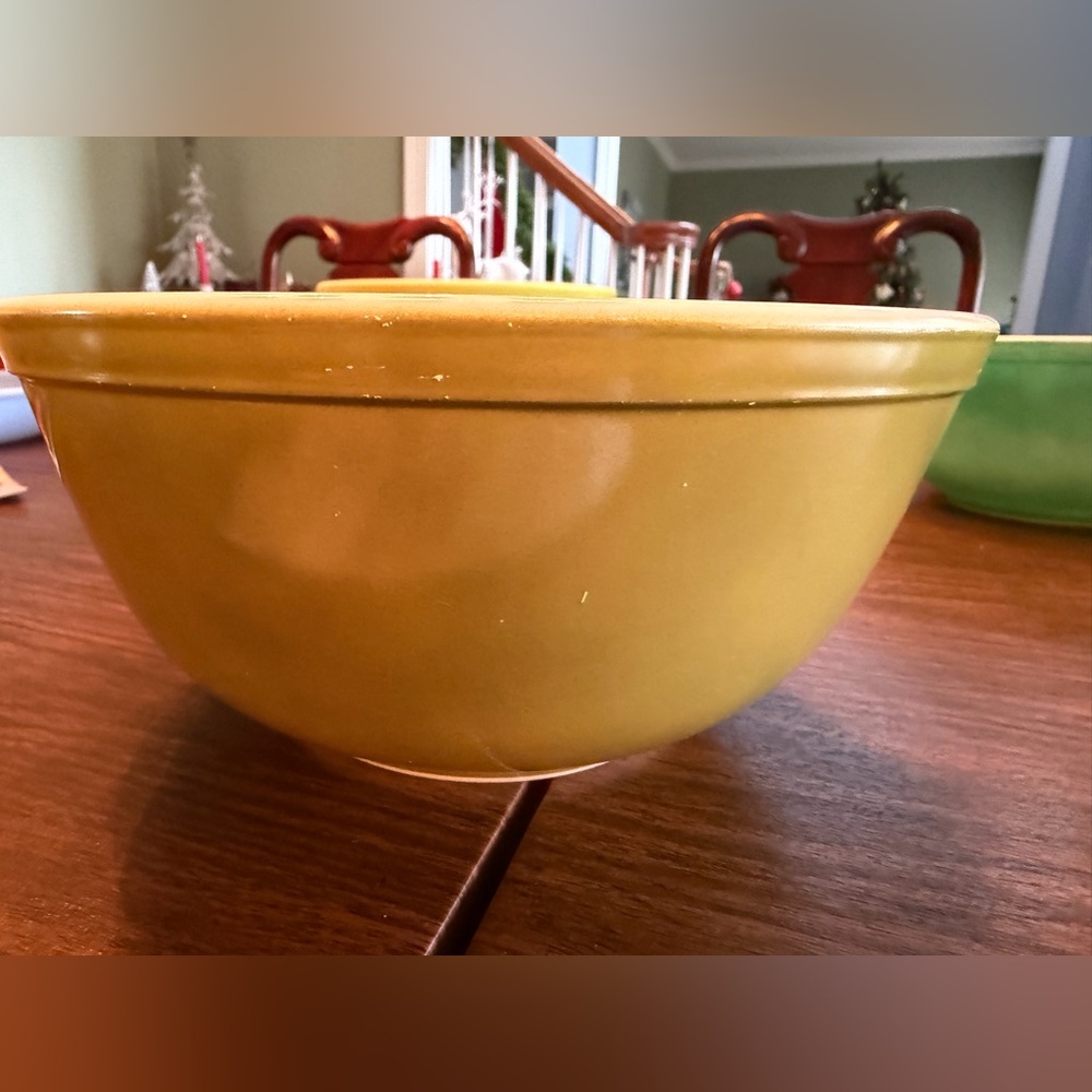 Vintage Pyrex Dark Pea Green Mixing Bowl